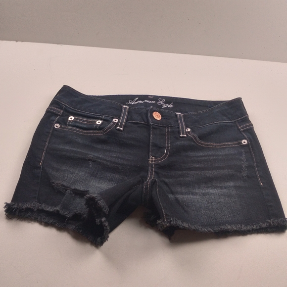 American Eagle dark blue denim stretch size 4 shorts frayed hem - Picture 1 of 9